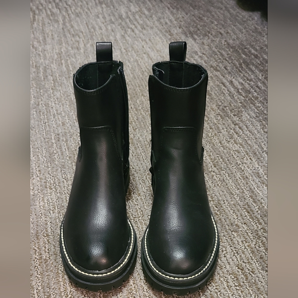 Boots - Picture 2 of 5